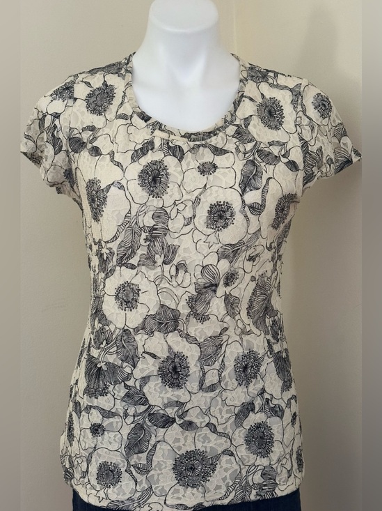Alfani Tops - ALFANI Black & Crean Floral Lace Blouse Short Sleeves Sz M